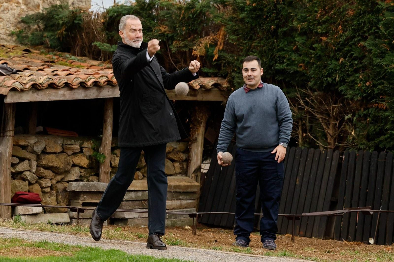 La Familia Real en Valdesoto, Pueblo Ejemplar de Asturias 2025, en imágenes