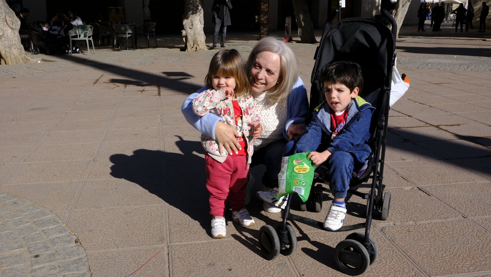 Imágenes del teatro infantil del navidad, en la Plaza Vieja de Almería
