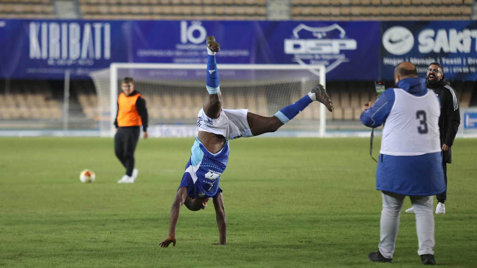 Imágenes del Xerez CD contra el Real Jaén CF en Chapín