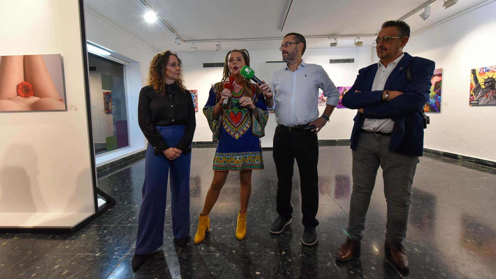 La exposición 'Sex-upone' en la Línea, en imágenes