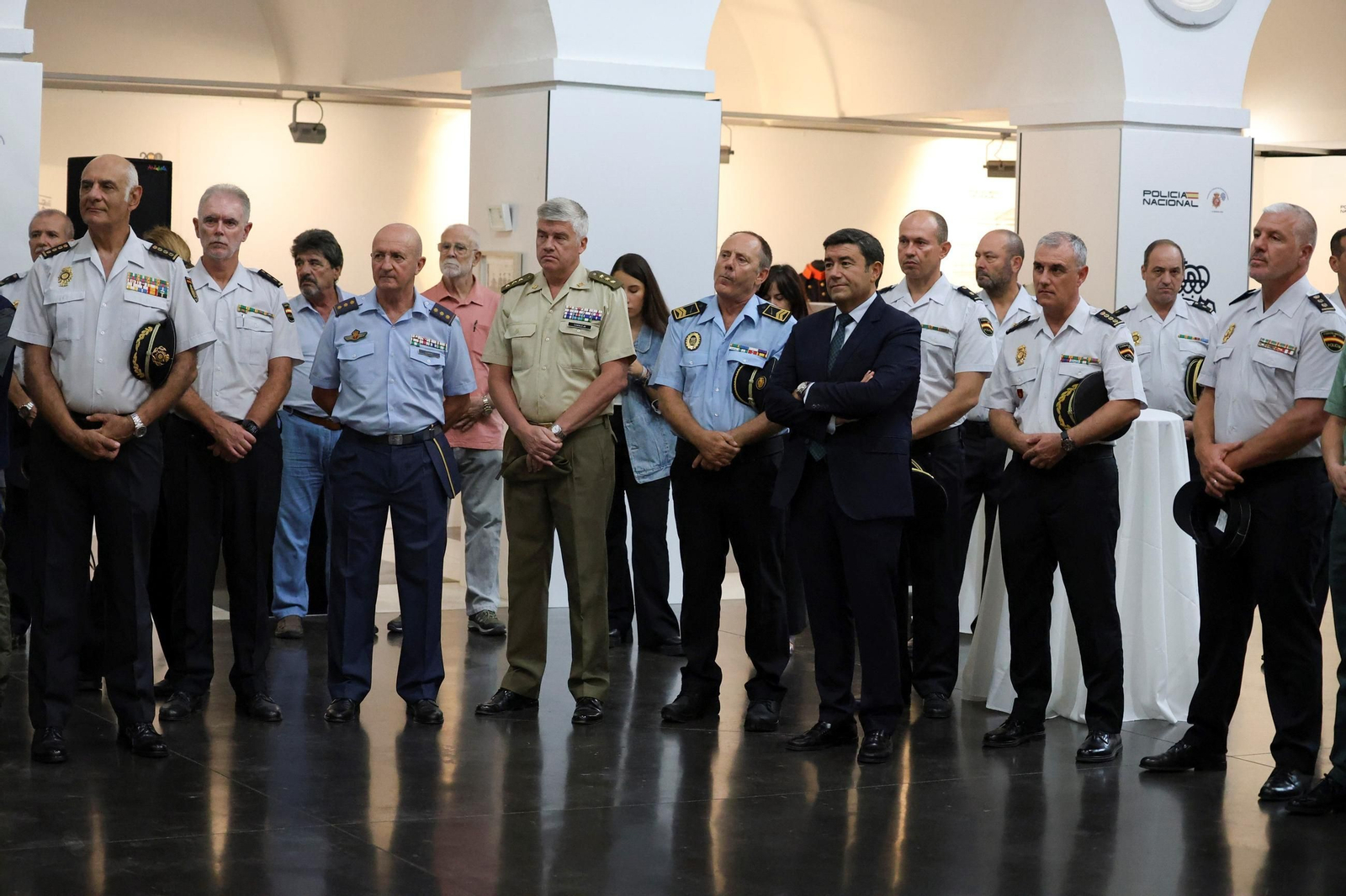 Una exposición recuerda los 200 años de historia de la Policía Nacional (fotos)