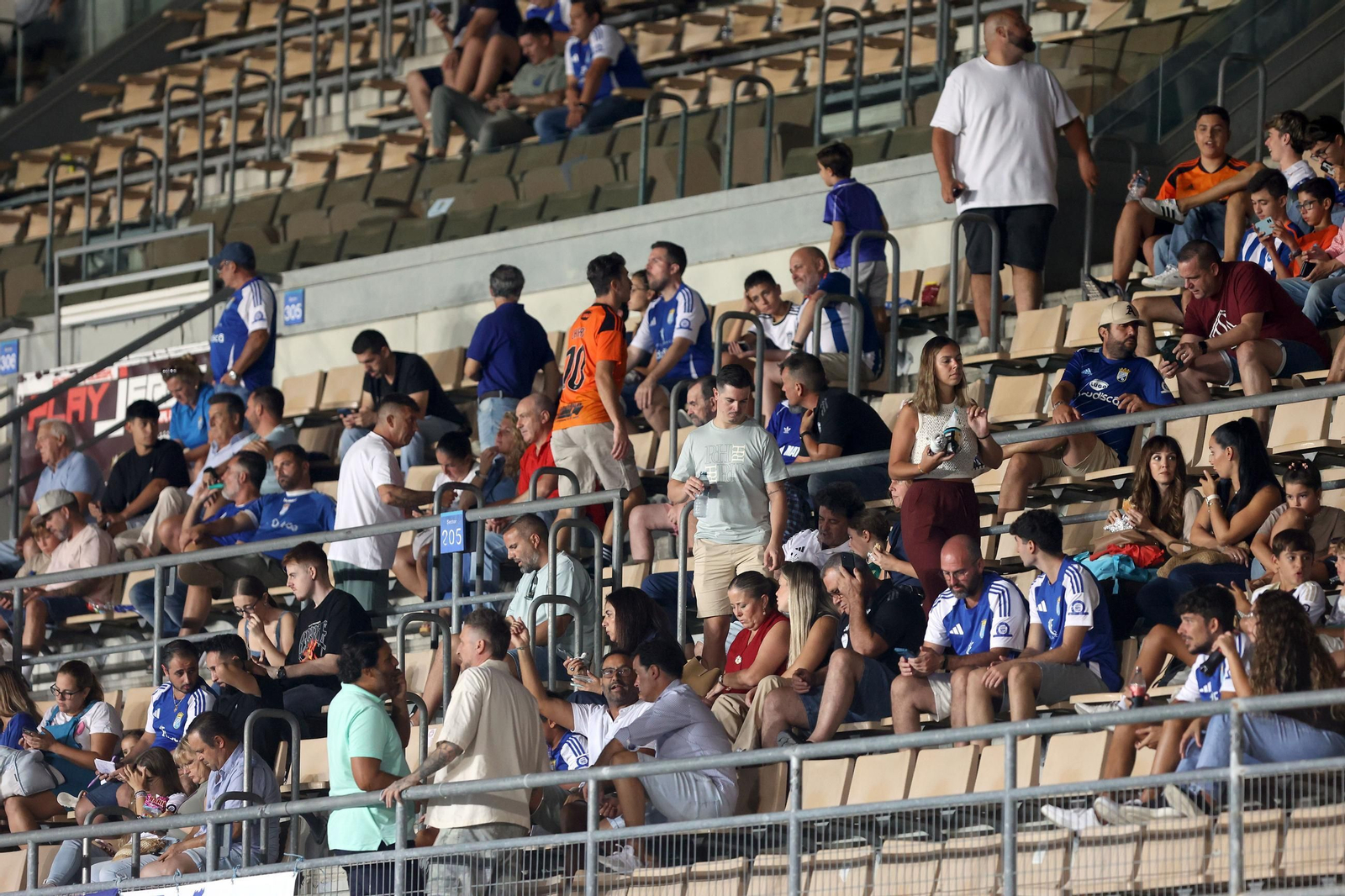 Búscate en el Trofeo Feria de la Vendimia entre el Xerez CD contra el Juventud Torremolinos en Chapín