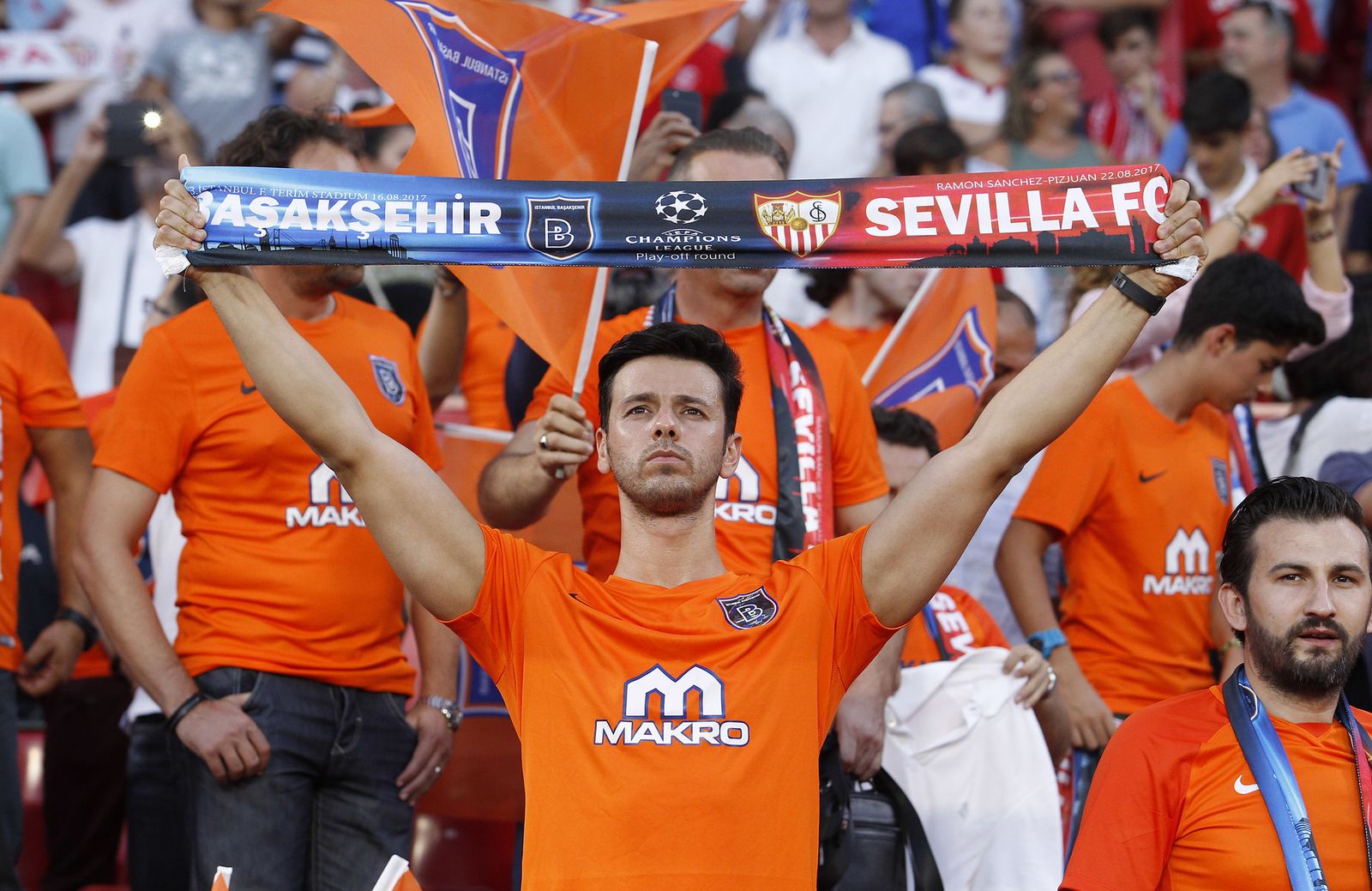 Las imágenes del Sevilla-Basaksehir