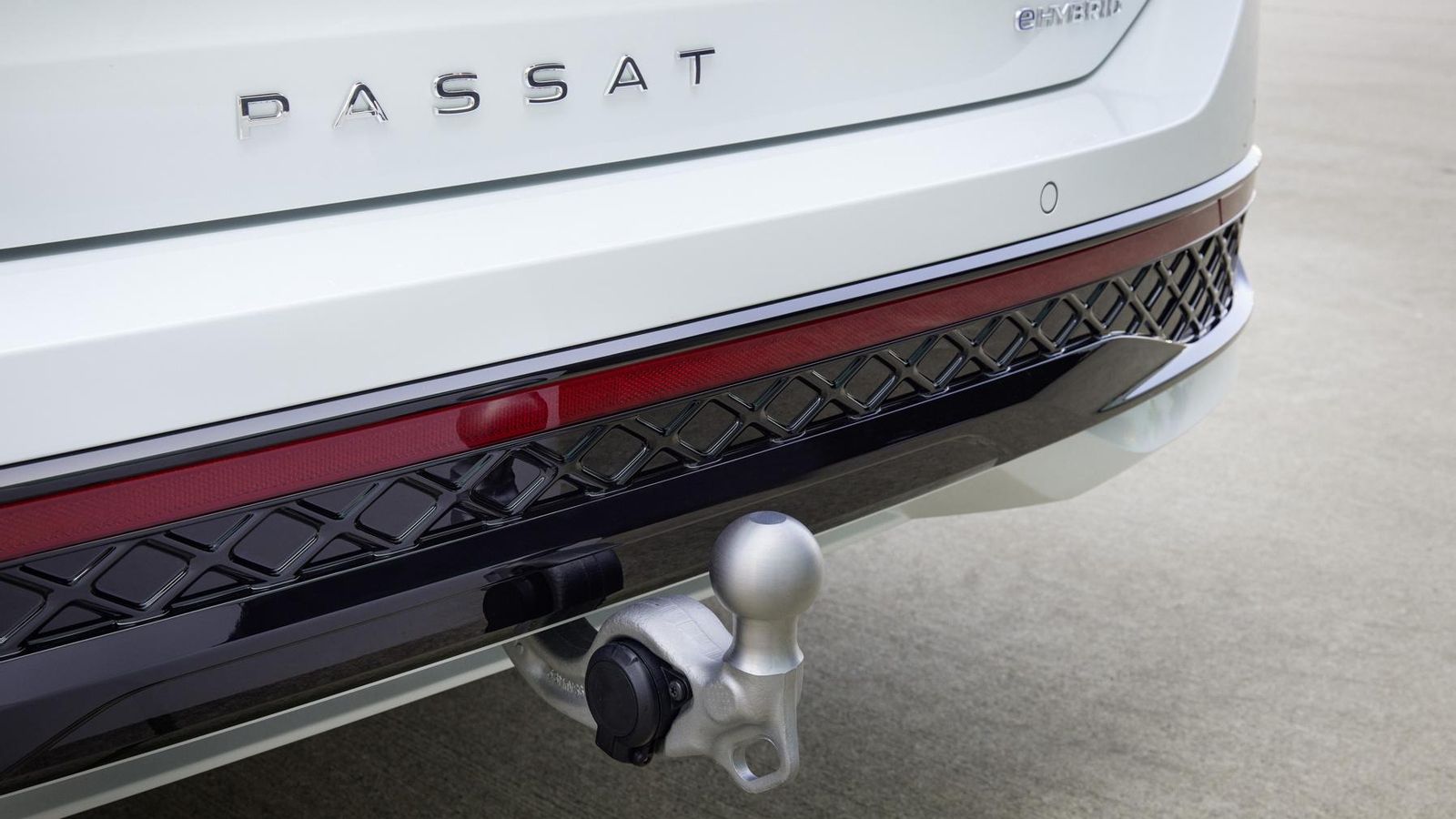 El nuevo familiar de Volkswagen podrá contar con una bola de remolque retráctil que potencia su versatilidad.