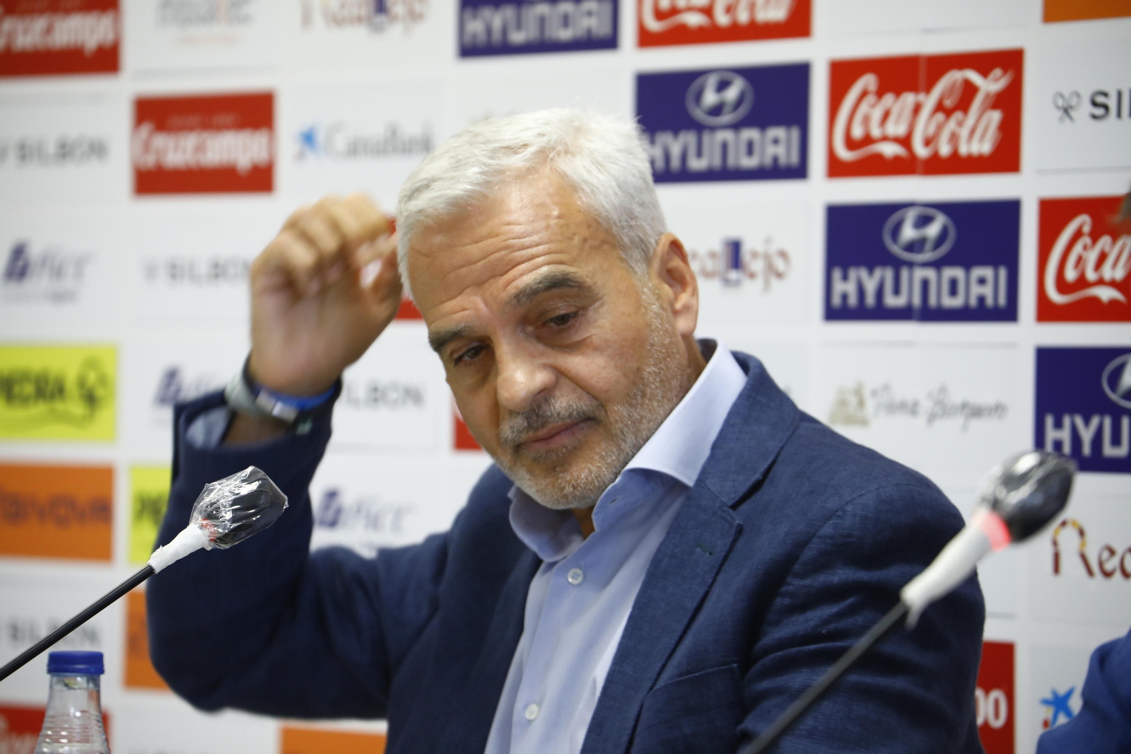 Las imágenes de la despedida de Miguel Valenzuela del Córdoba CF