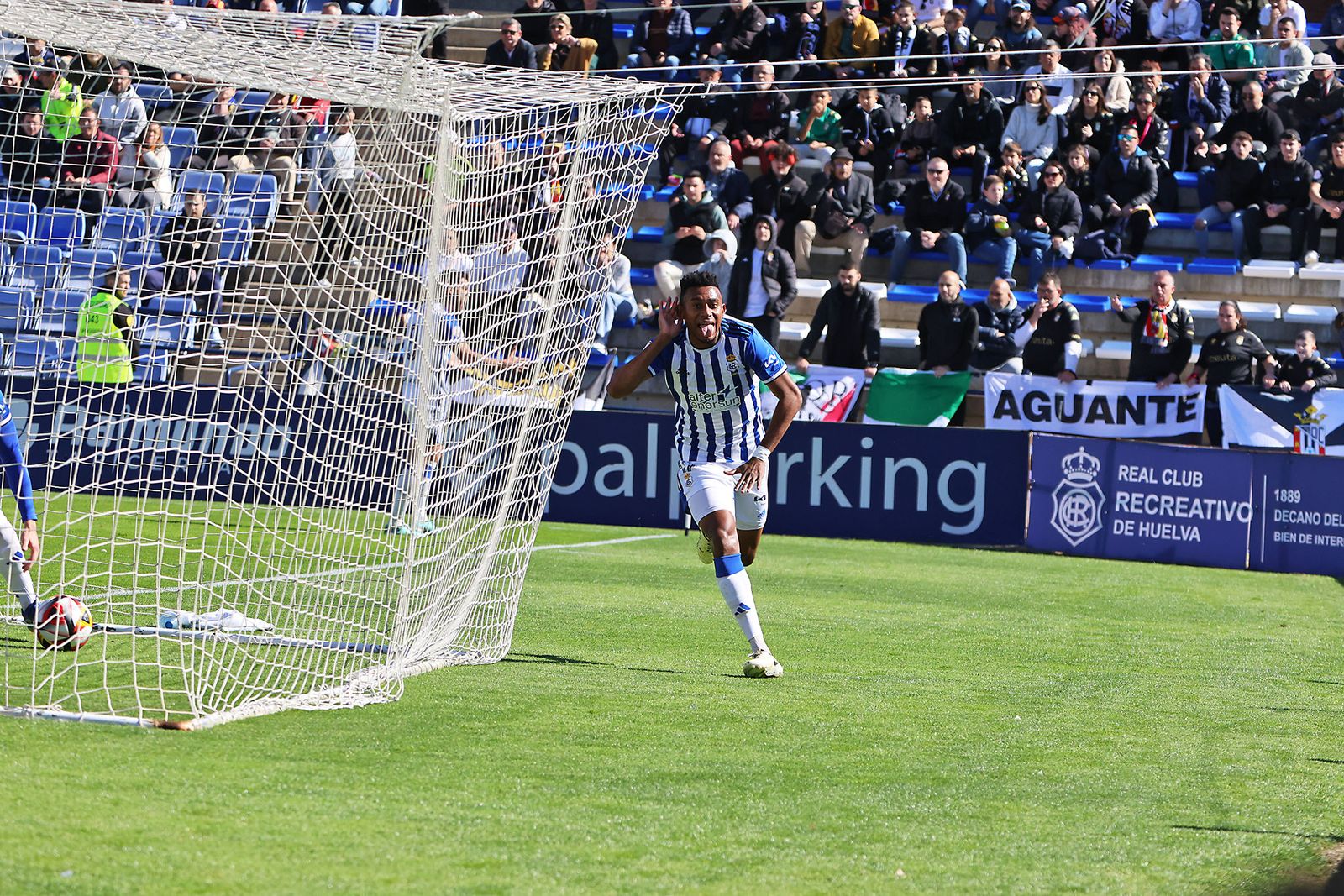 Imágenes del encuentro entre el Recreativo de Huelva y la AD Ceuta FC