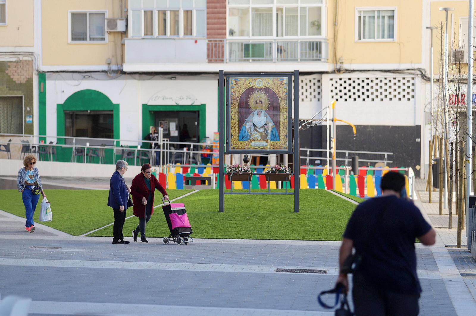 Barrio a Barrio: Imágenes de la Barriada de Los Dolores