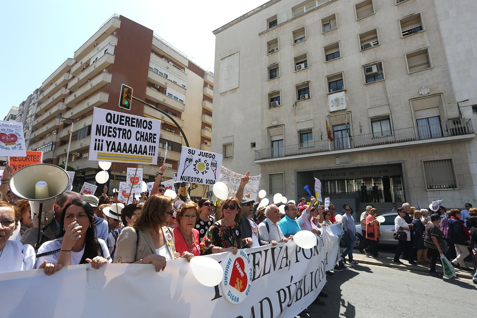 Las Imágenes de la Manifestación por una Sanidad Digna