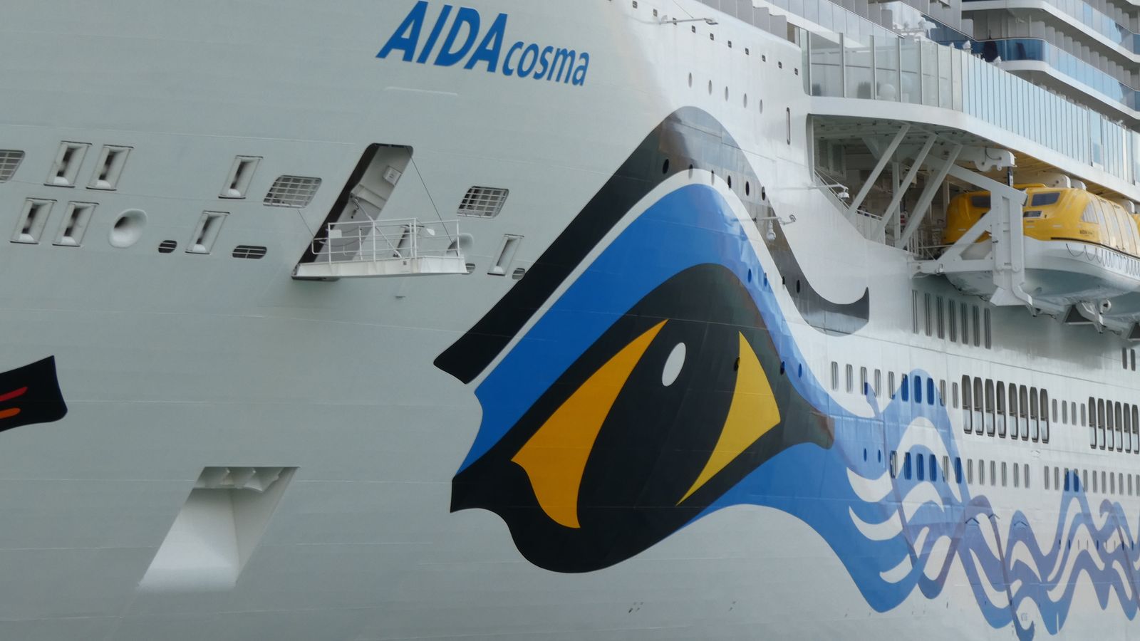 Característico ojo de los buques de la compañía Aida Cruises.