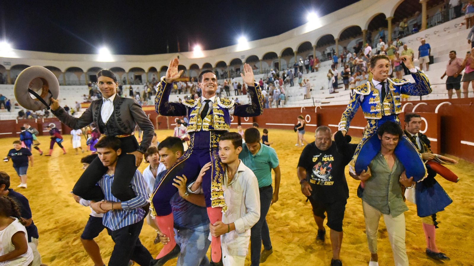 El festejo mixto de la Feria Real de San Roque, en imágenes