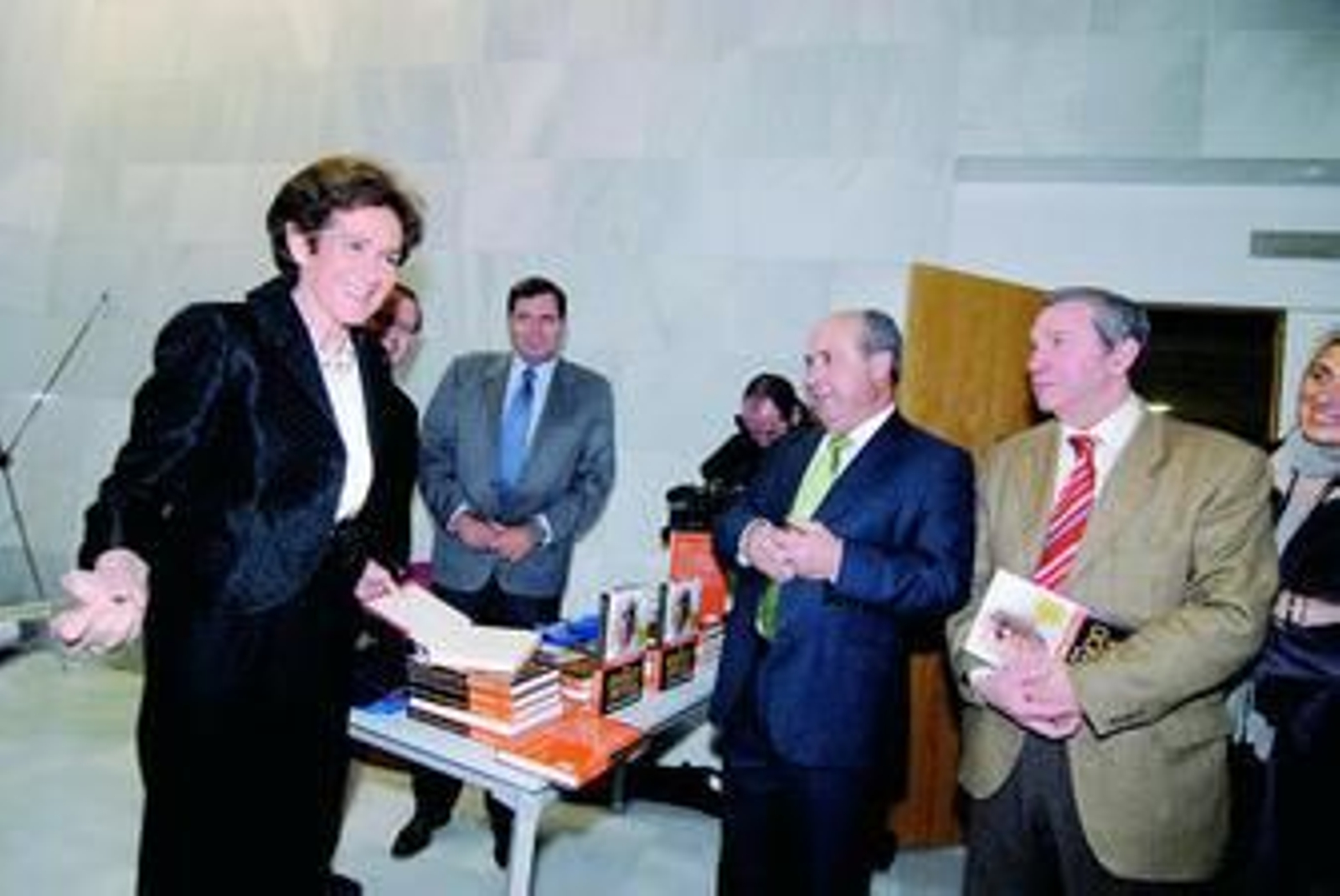 O'Shea, junto al alcalde de Granada, José Torres Hurtado, ayer.