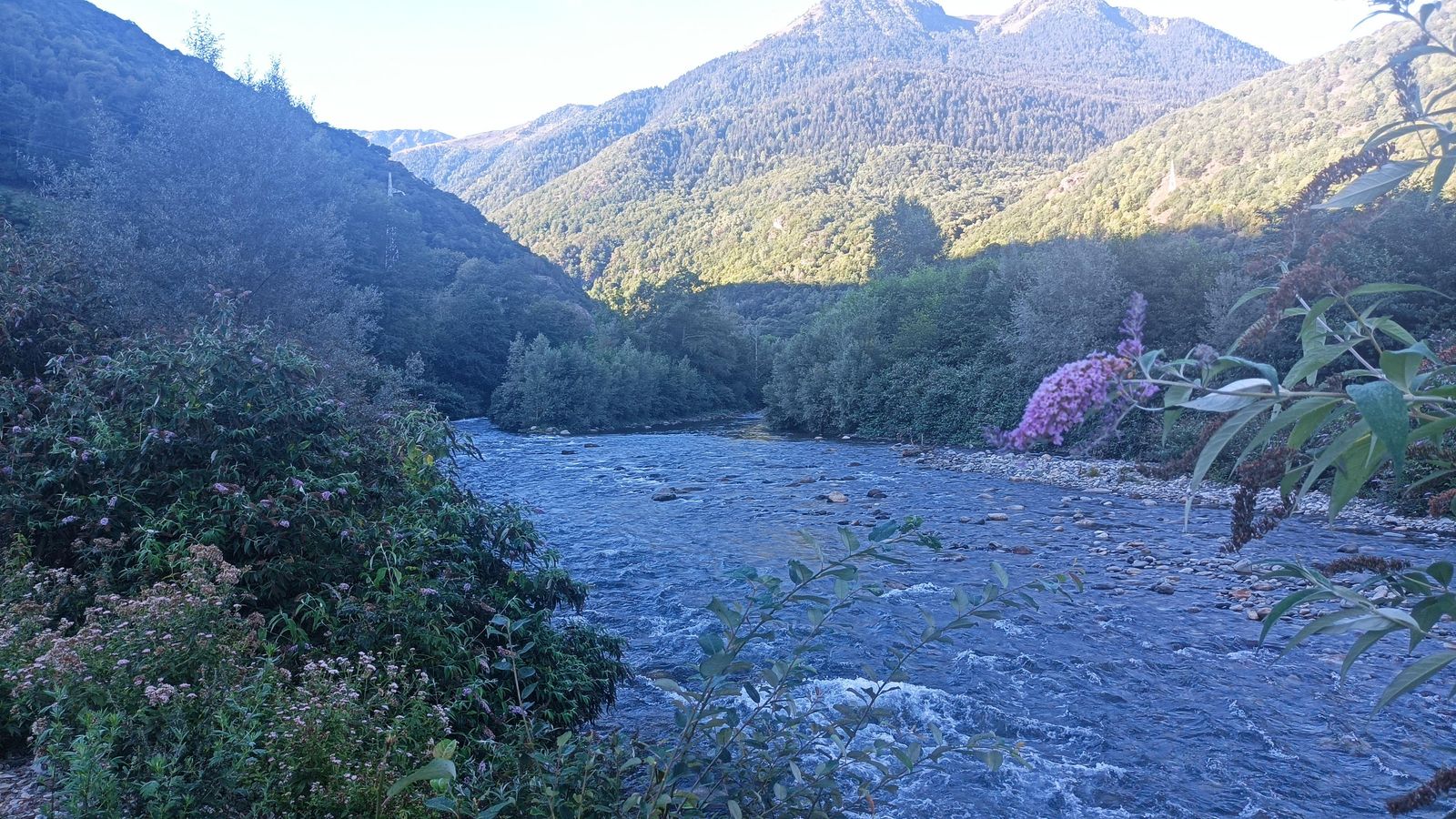 Vistas del camino tras pasar Bossòst.