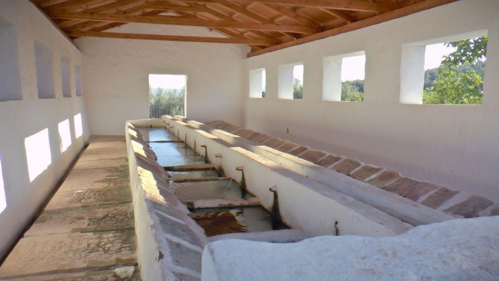 Lavadero de Las Pilas en Navas de San Juan. Lavadero de Las Pilas en Navas de San Juan.