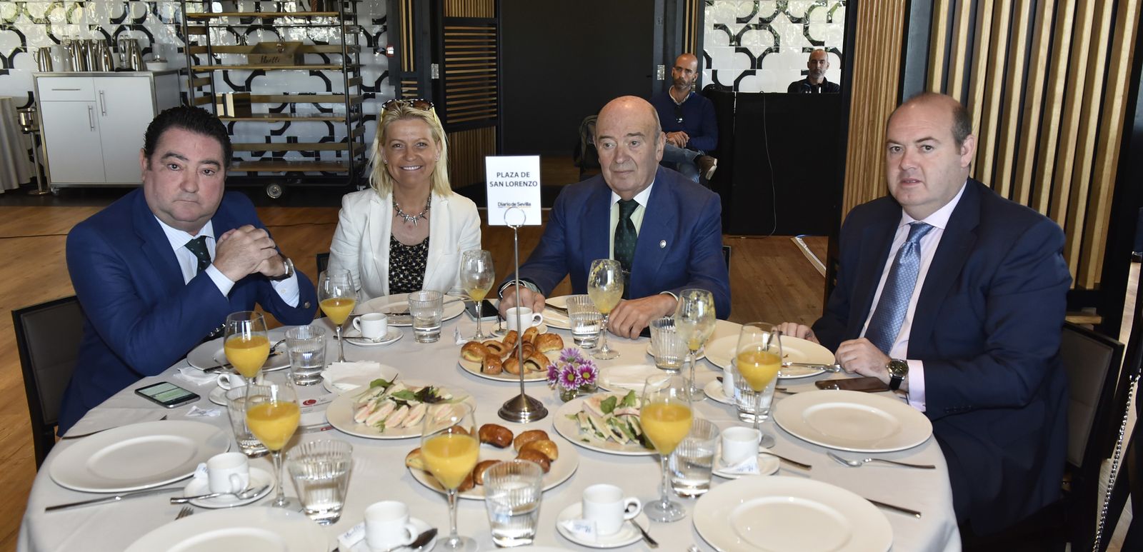 El Desayuno Informativo del Grupo Joly con Juan Espadas, en imágenes