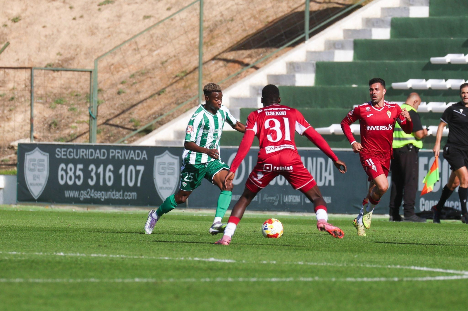 Primera RFEF: Gran victoria del Torremolinos en Teruel y derrota del Antequera ante el Murcia