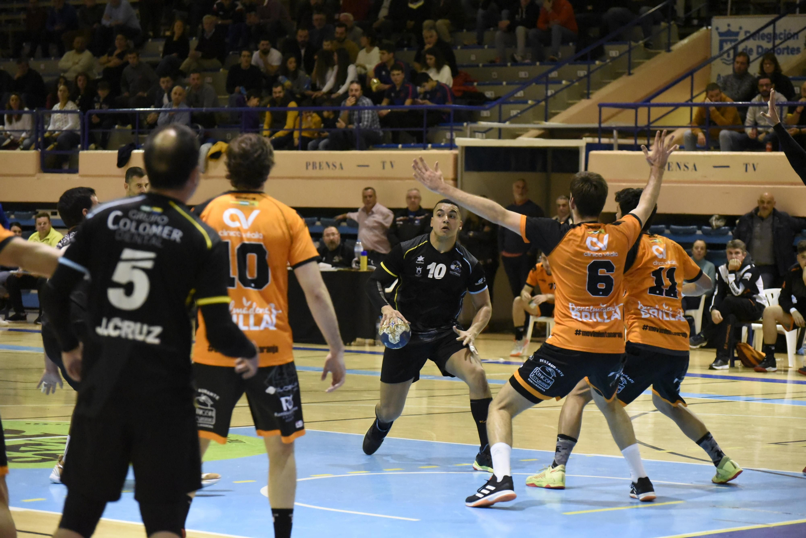 Jéremy Figueredo, baja por lesión ante el Ciudad Real, en el último duelo en casa