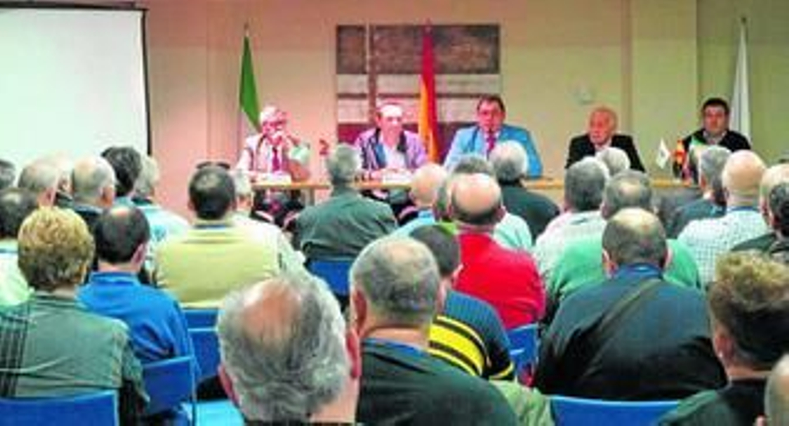 Sesión inaugural del Congreso a cargo de EA1YO, EA7NR, y EA7AYS