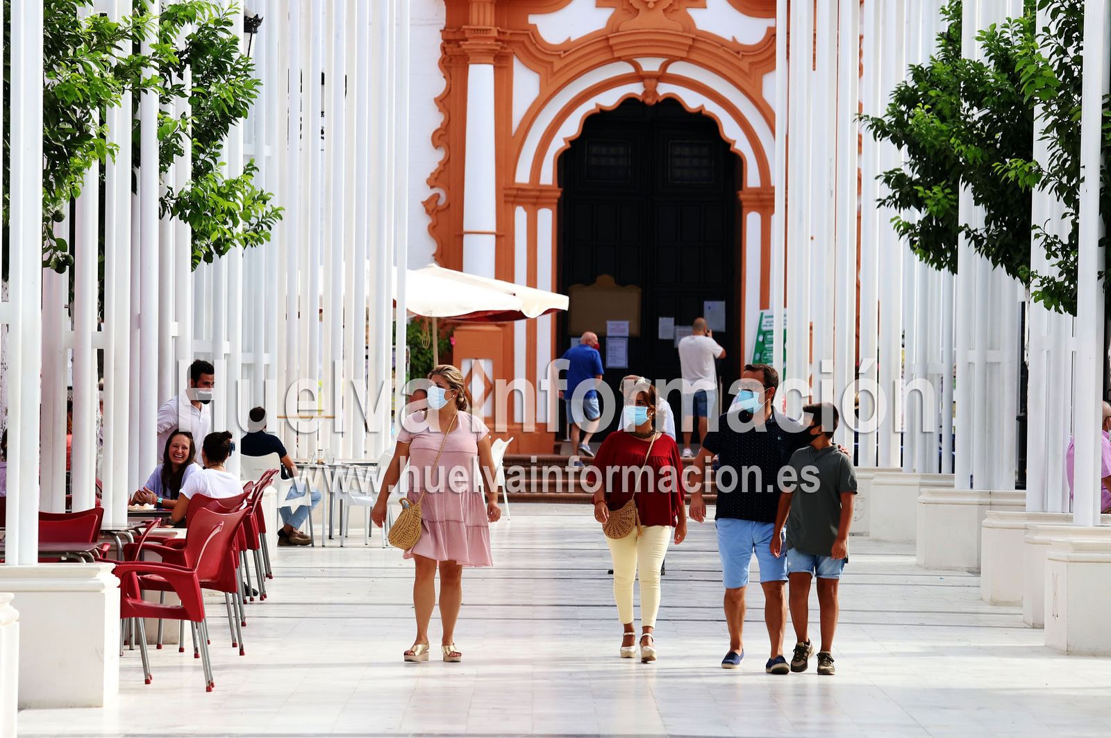 Imágenes de la misa de la Hermandad Castrense ante la Virgen del Rocío