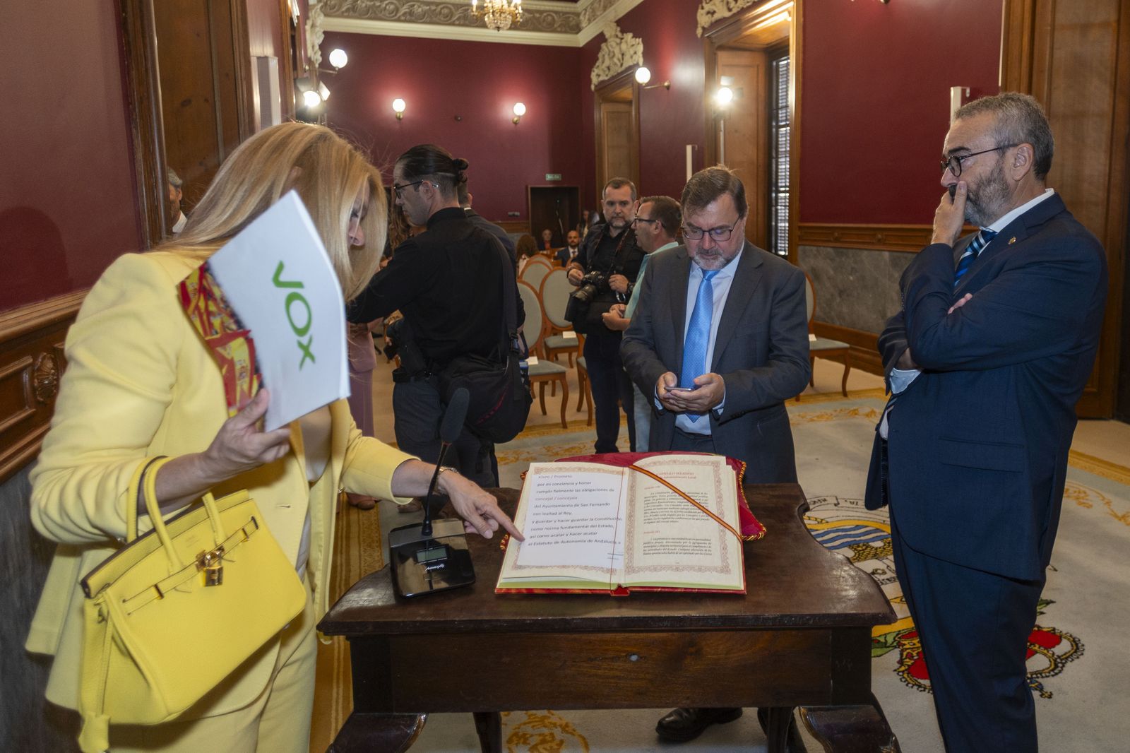 Las imágenes de la investidura de Patricia Cavada como alcaldesa de San Fernando