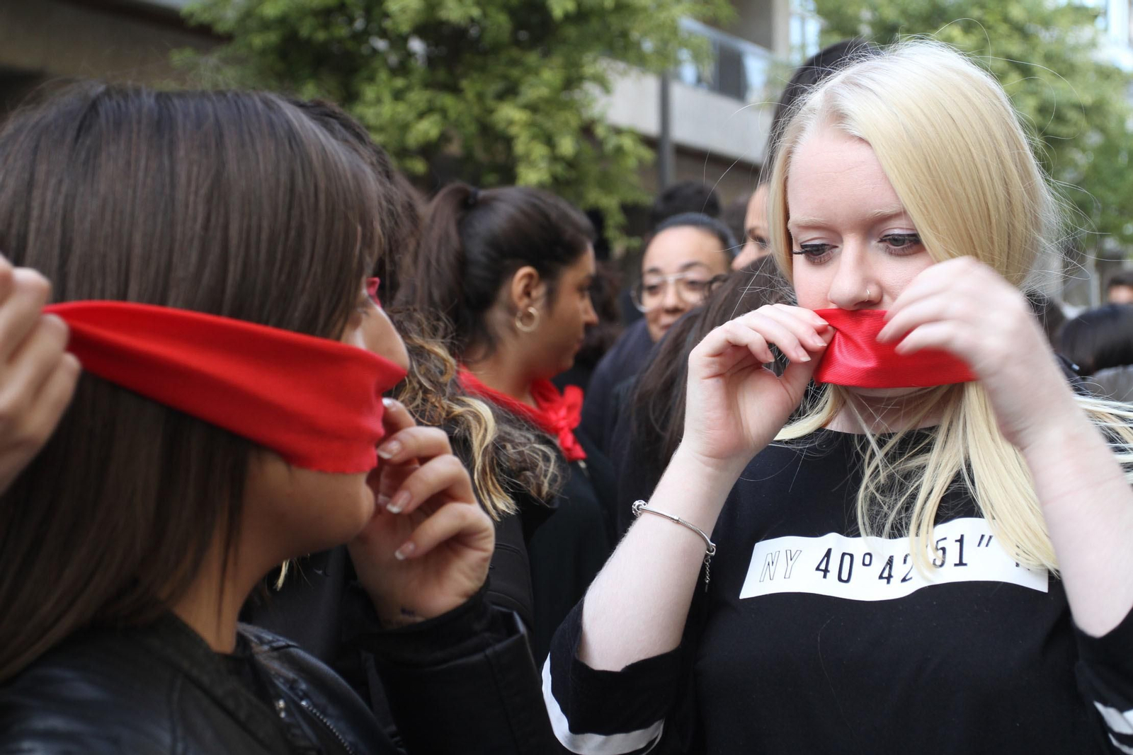 Lectura de manifiesto de violencia contra la mujer