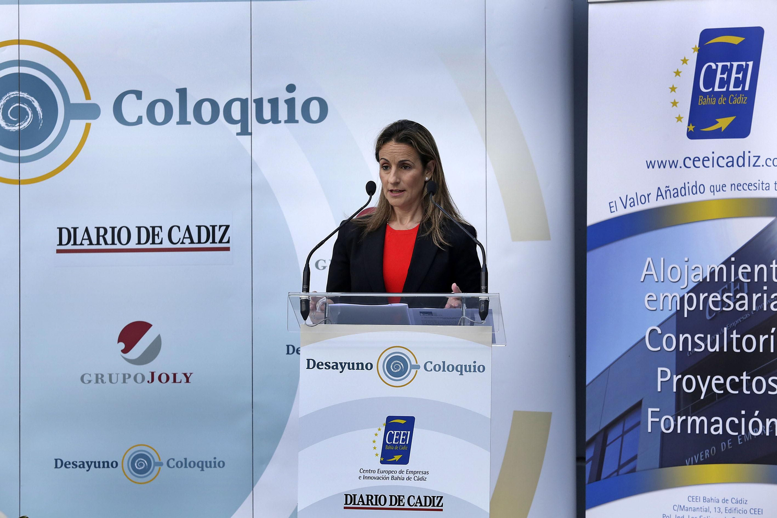 Gema Rosso, durante la participación en un desayuno celebrado en el Vivero de Empresas del CEEI, en El Puerto .