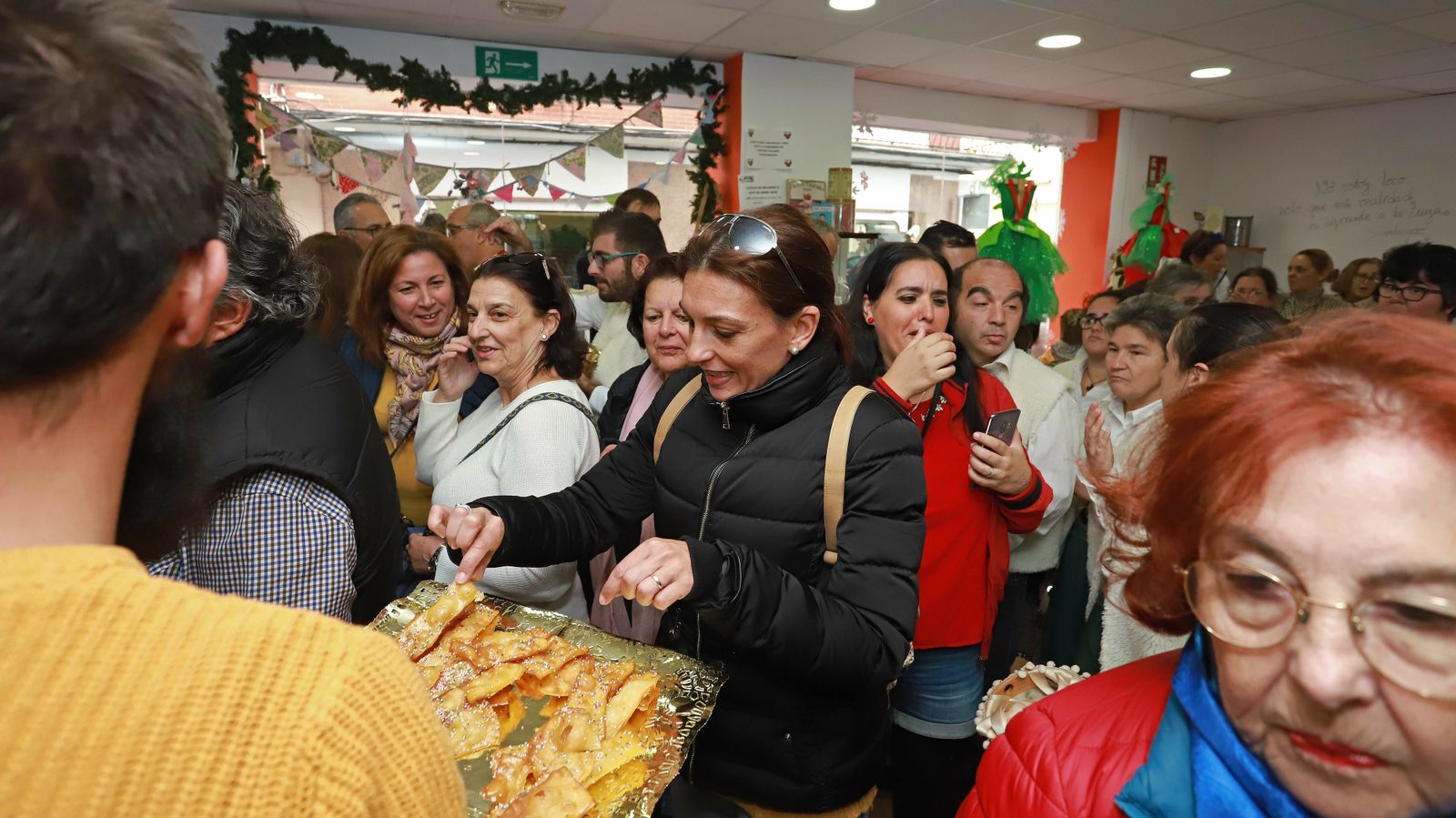 Las mejores fotos de la inauguración del mercadillo navideño de Apadis