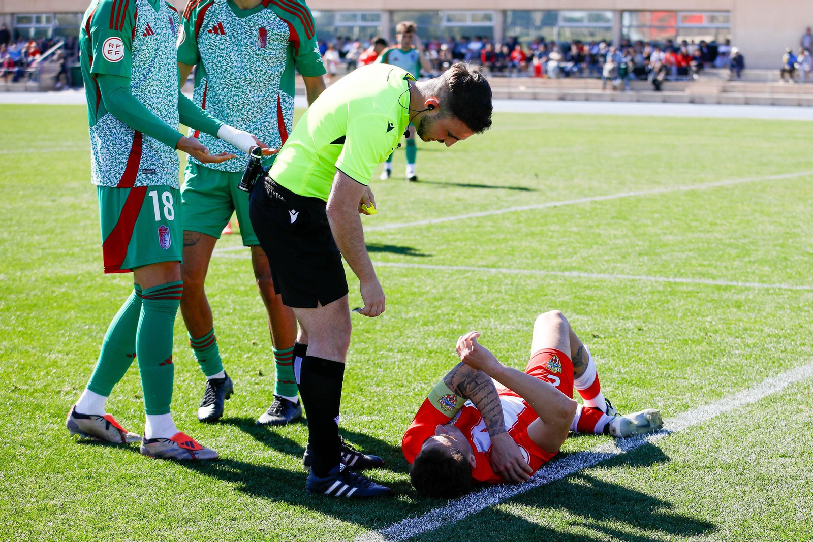 Las imágenes de Segunda RFEF entre Almeria B y recreativo de Granada