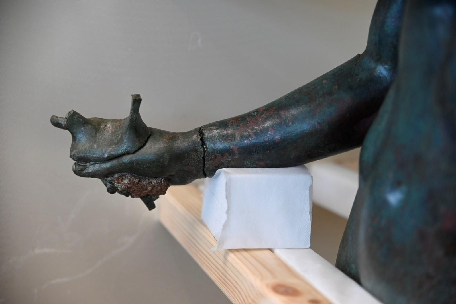 Las imágenes de los efebos de Pedro Abad en el Museo Arqueológico de Córdoba