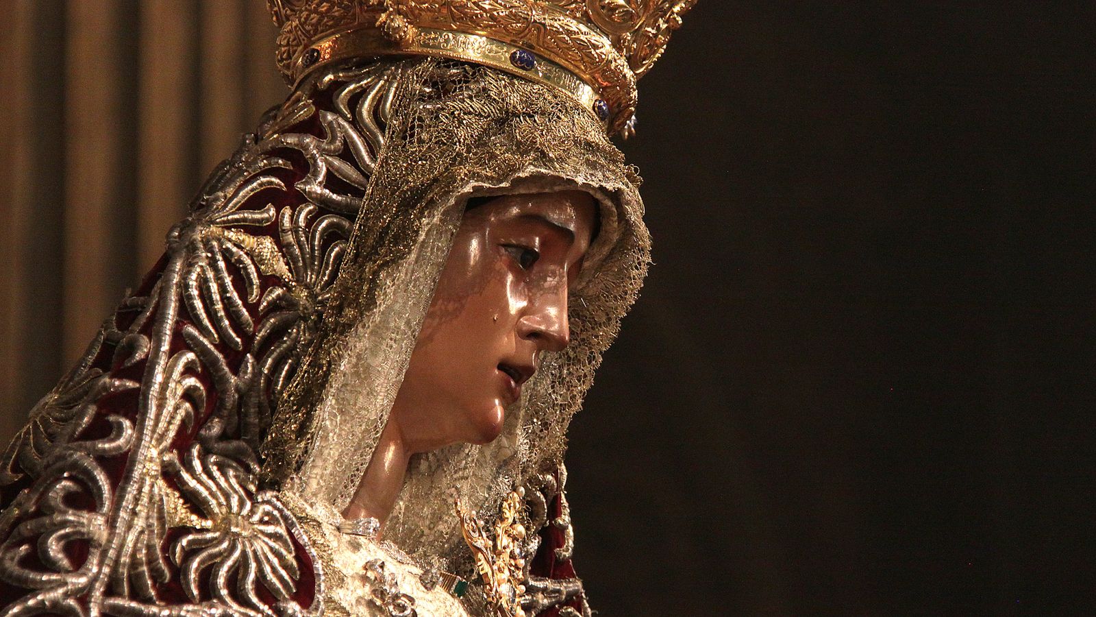 La Virgen del Valle en solemne veneración