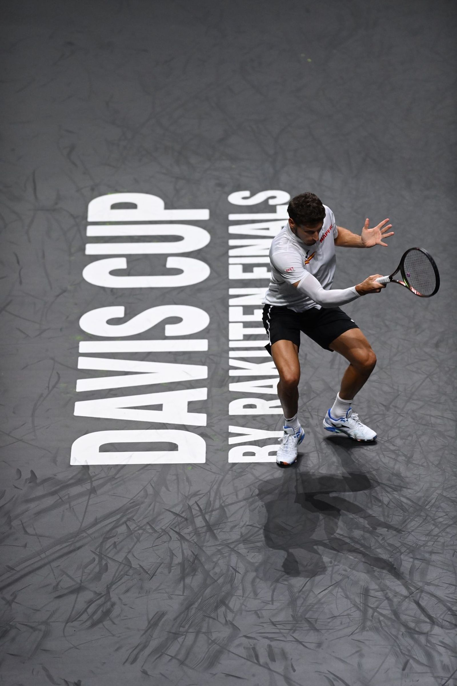 Pablo Carreño golpea la bola.