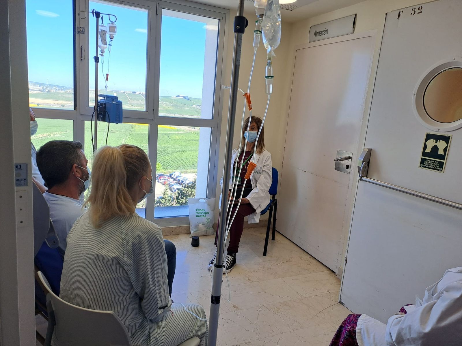 Taller de respiración organizado por la AECC en el Hospital de Jerez.