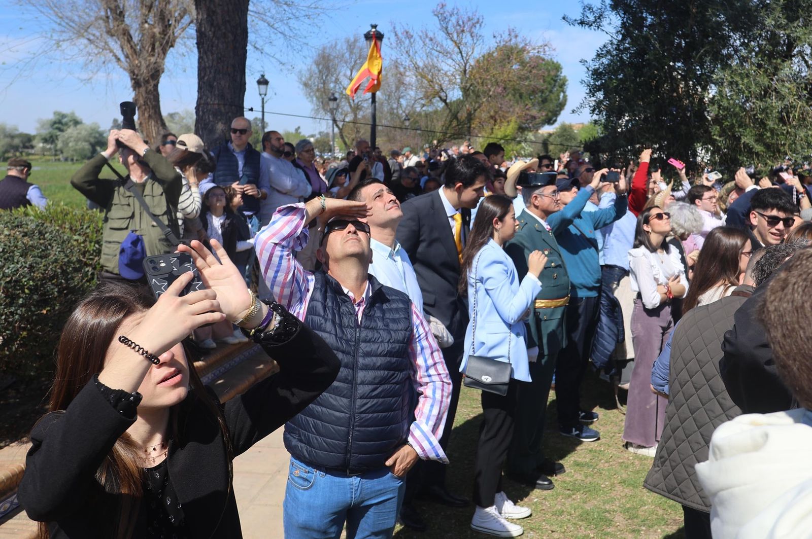 Imágenes del ambiente en el sábado 16 de marzo en Huelva