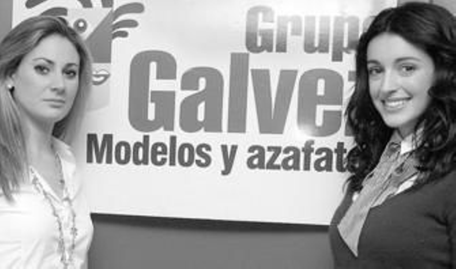 Noelia López, 'Super Modelo 2007'- a la derecha-  posa junto a Ana Belén Morillo,directora de Grupo Gálvez.