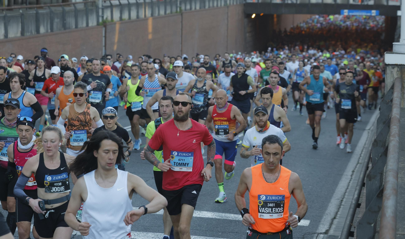 Búscate en el Zurich Maratón de Sevilla 2025