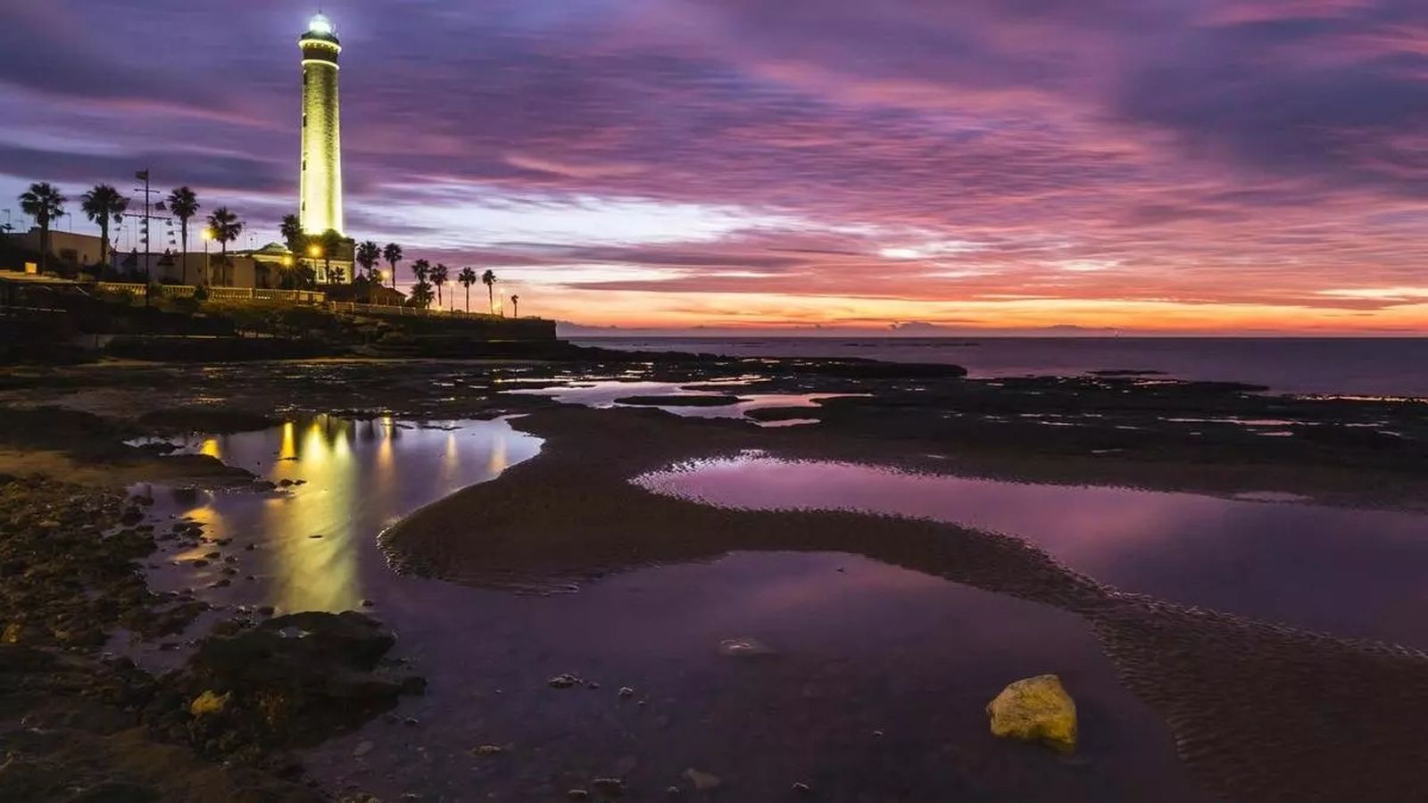 El Faro de Chipiona, uno de los emblemas de la localidad