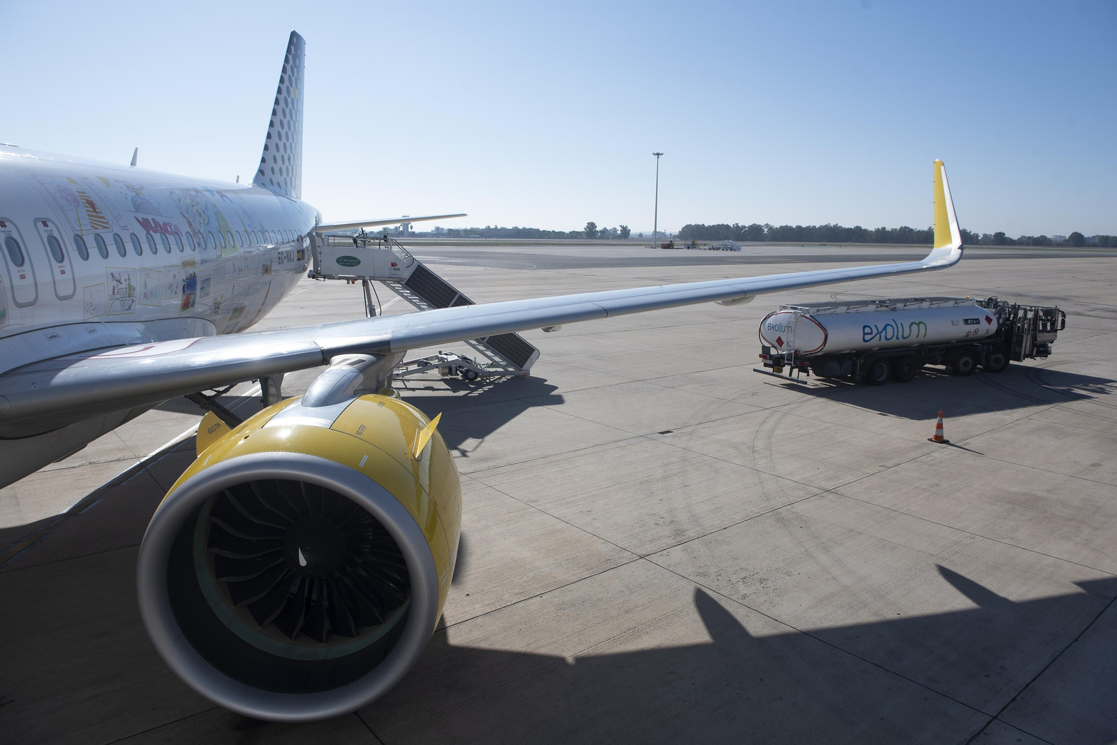 Llegada del primer vuelo verde de Vueling que hará la ruta Barcelona-Sevilla