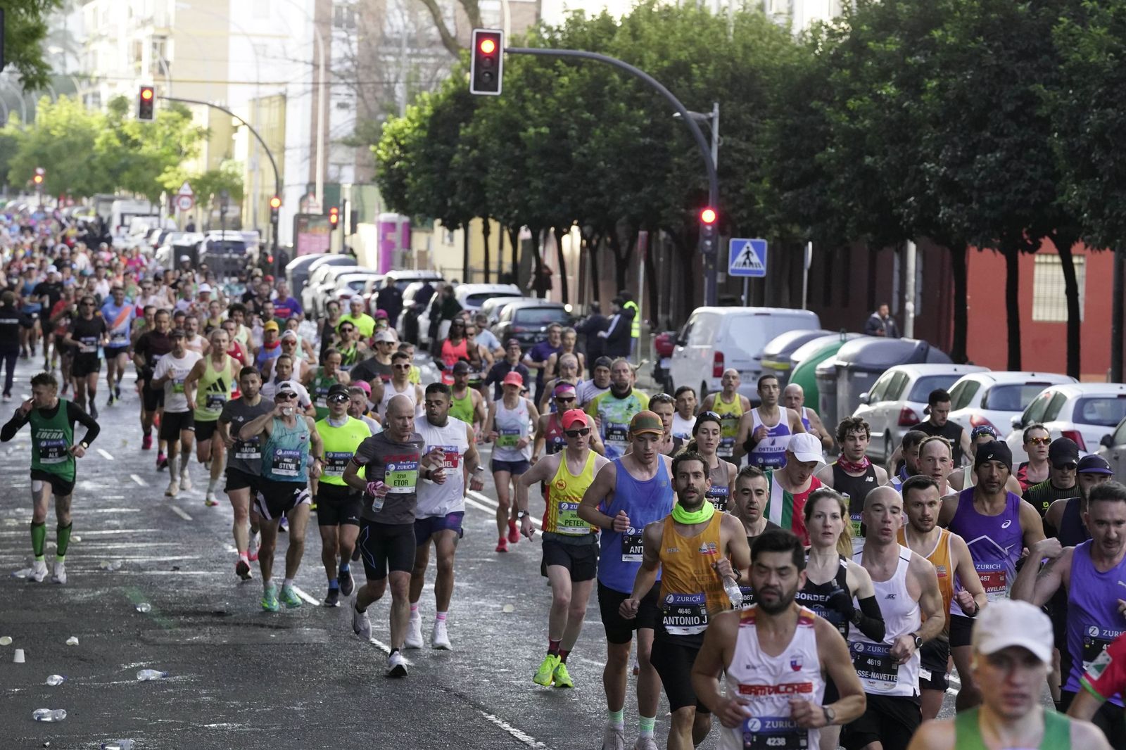 el Zurich Maratón de Sevilla 2026 por Lopez de Gomara, galería 1