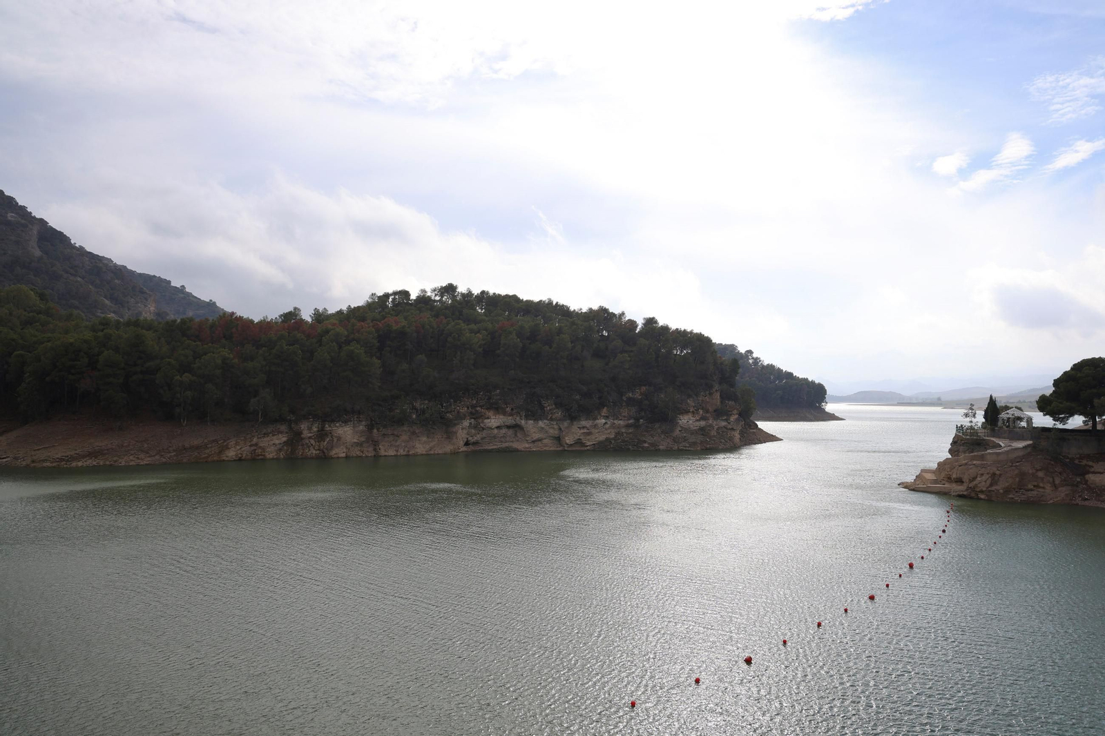 El embalse Conde del Guadalhorce, hace unos días. El embalse Conde del Guadalhorce, hace unos días.