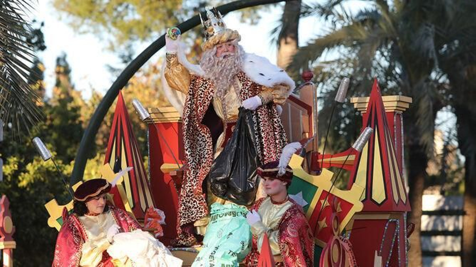 Una imagen de archivo de una cabalgata de Reyes  Magos en la provincia.