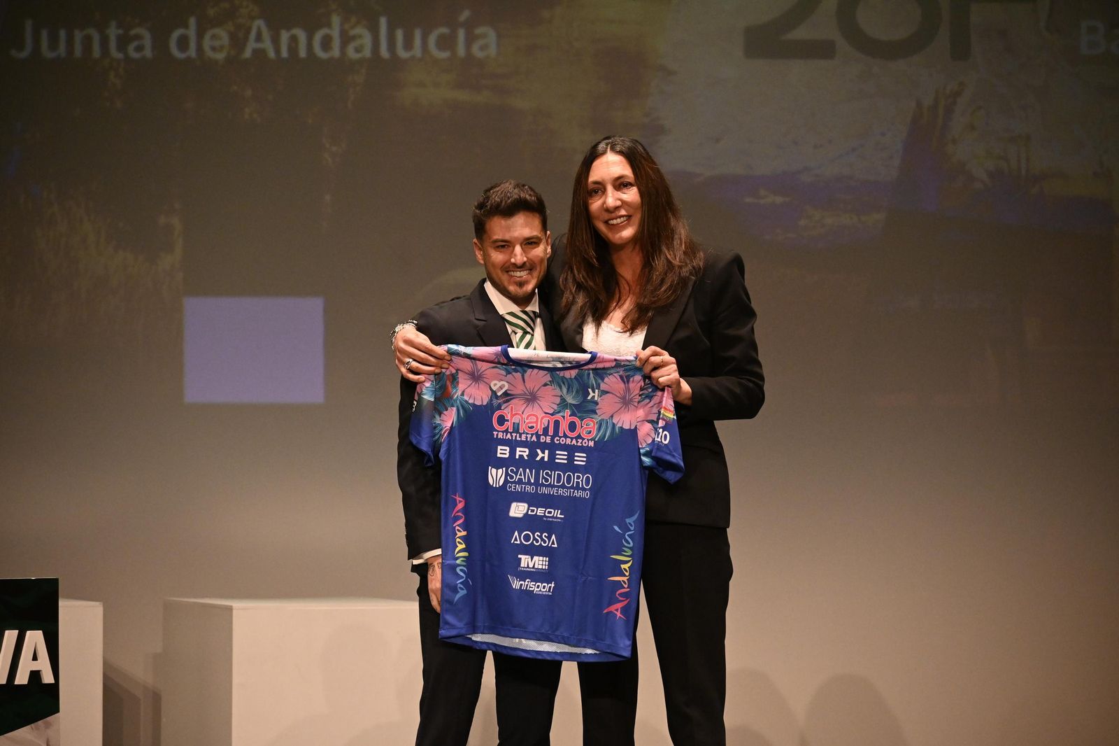 Premios de las Banderas de Andalucía en Huelva, en imágenes