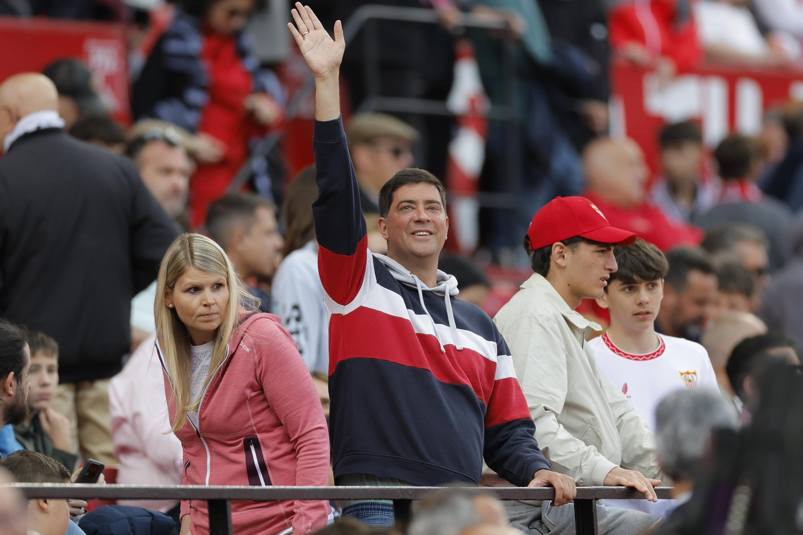 Búscate en las fotos del Sevilla FC - Alavés