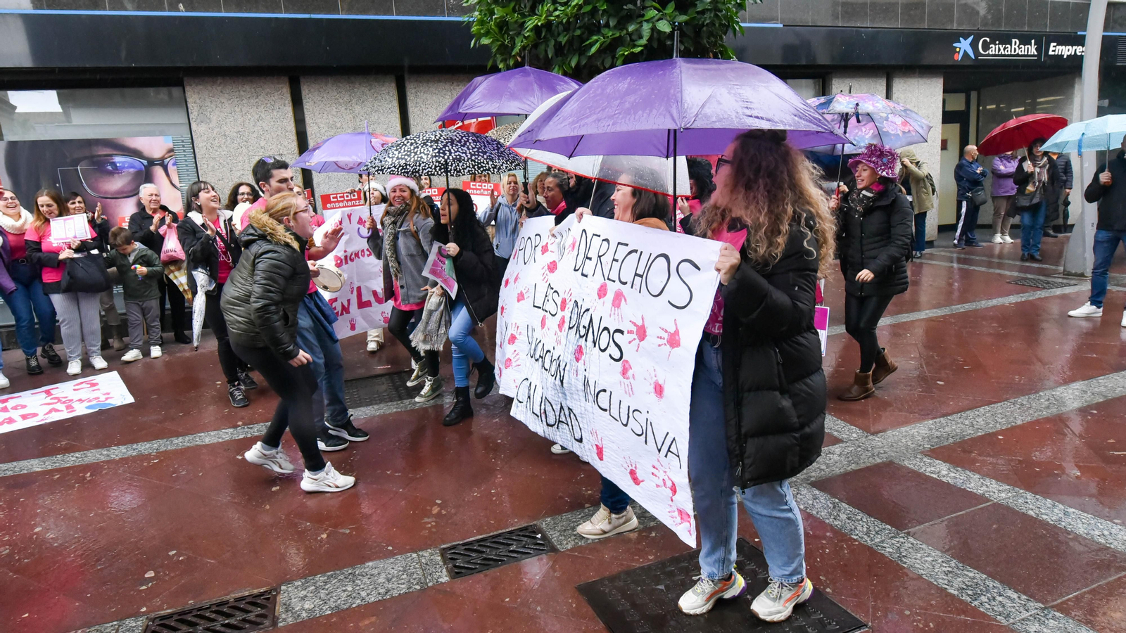 Protesta de padres por la falta de monitores de integración PTIS, en imágenes