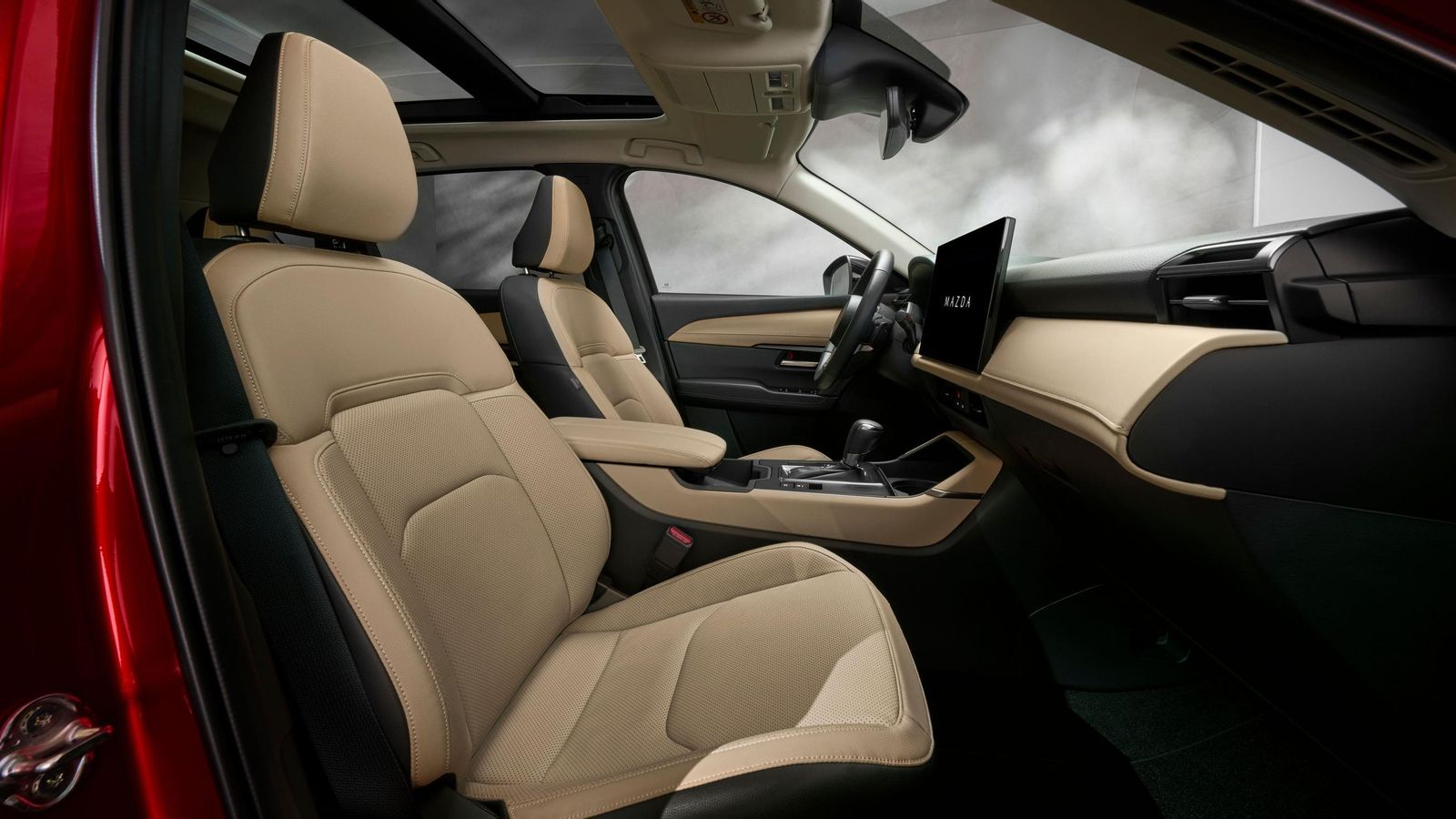 El tapizado es uno de los elementos que define las diferencias entre los distintos niveles de equipamiento, denominados en Mazda lineas.