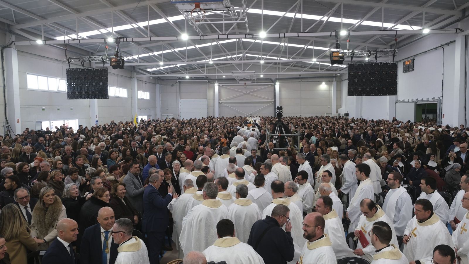 Así se ha vivido la beatificación del Cura Valera: las imágenes del acto en Huércal-Overa