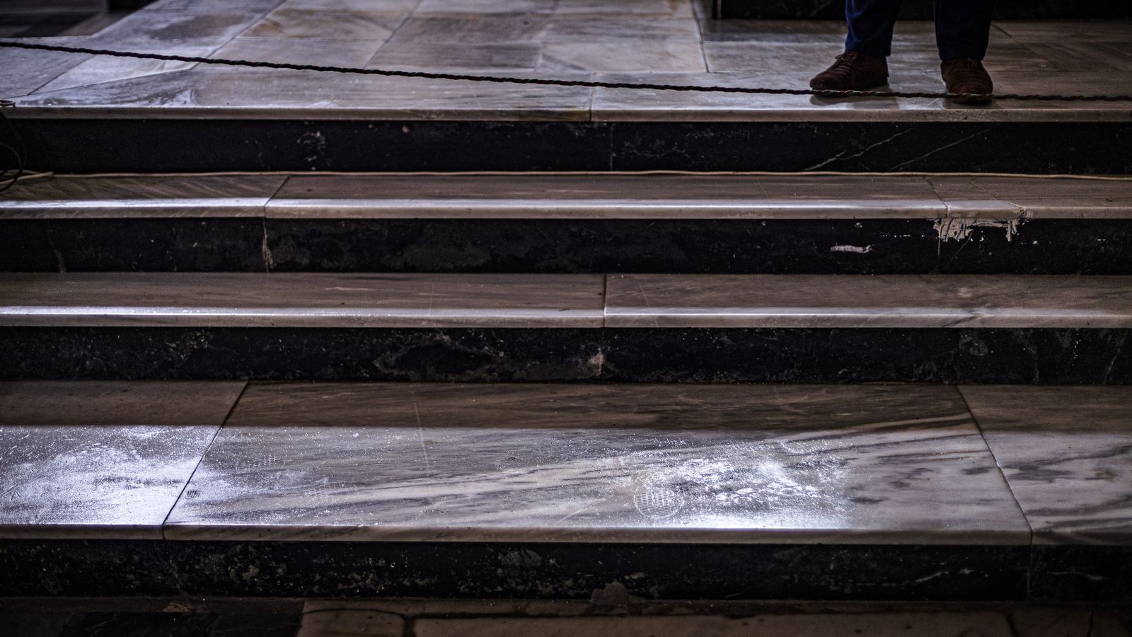 Las imágenes de los efectos de la lluvia en la Parroquia de Santa Cruz (Catedral Vieja) de Cádiz