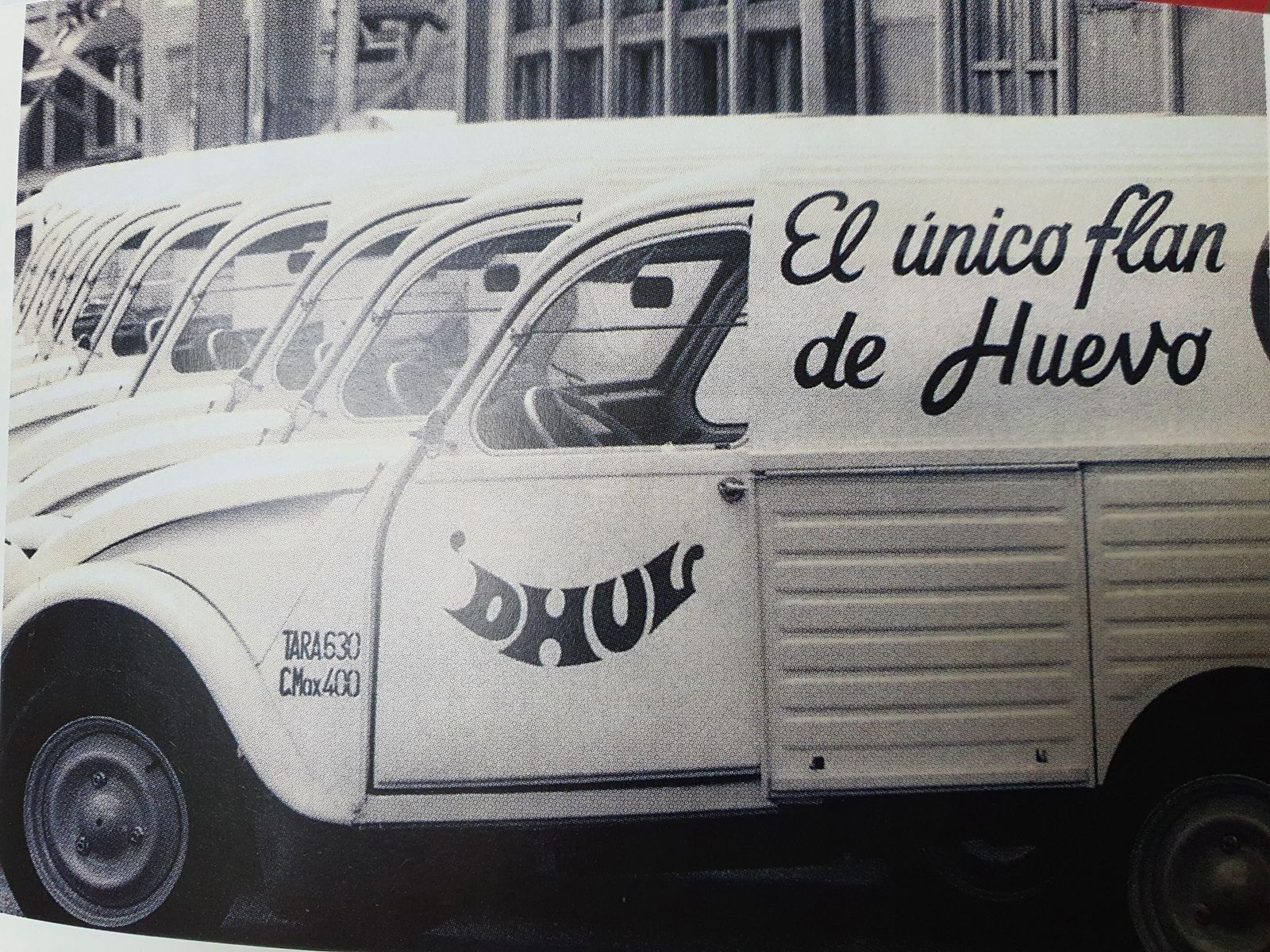 Furgonetas de Flan Dhul en los años setenta.