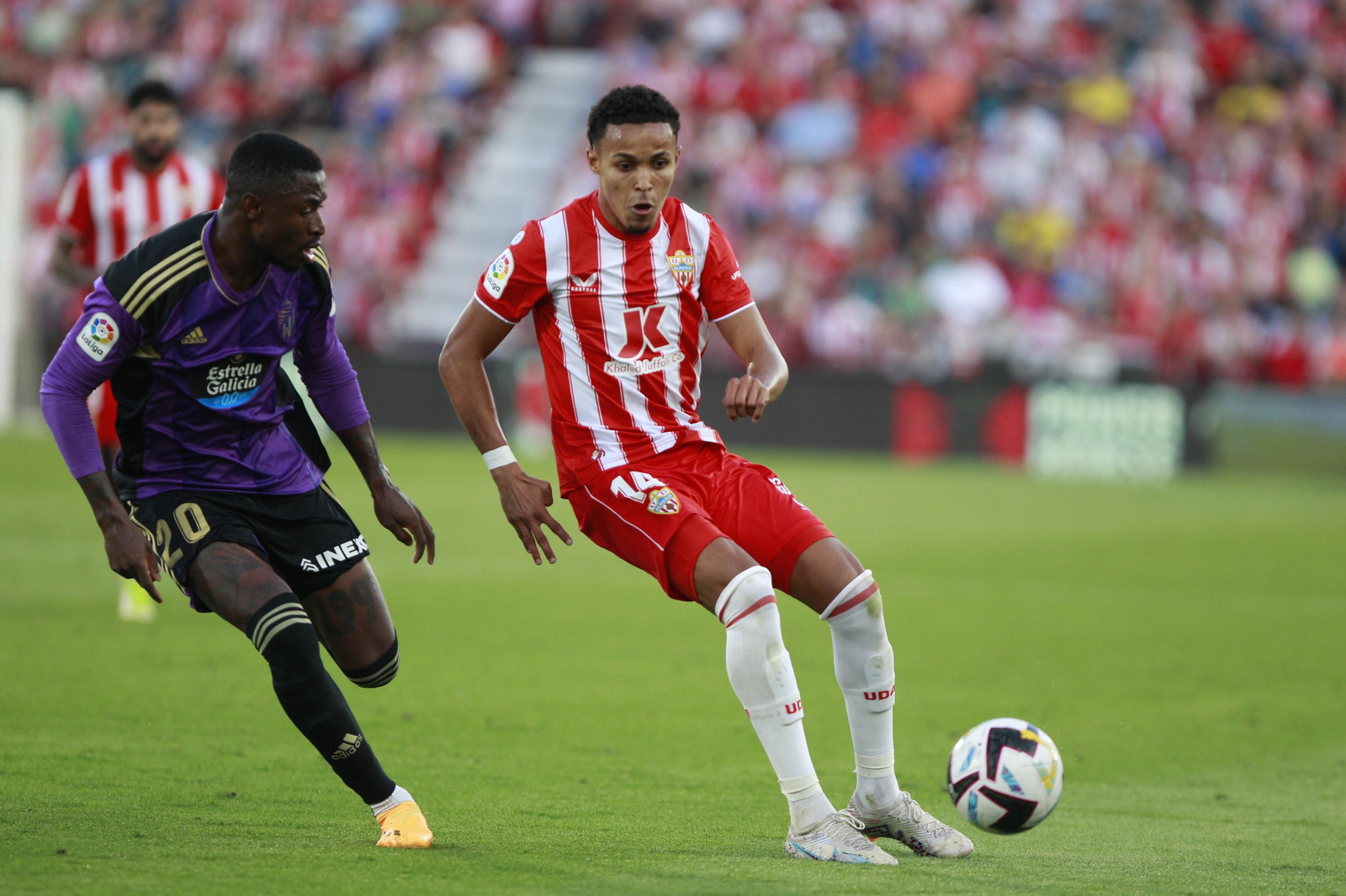 Imágenes del partido U.D. Almería-Real Valladolid C.F.