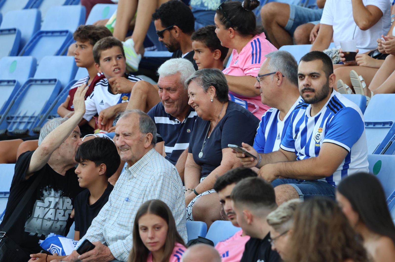 Búscate en las gradas del estadio en la celebración del Trofeo Colombino