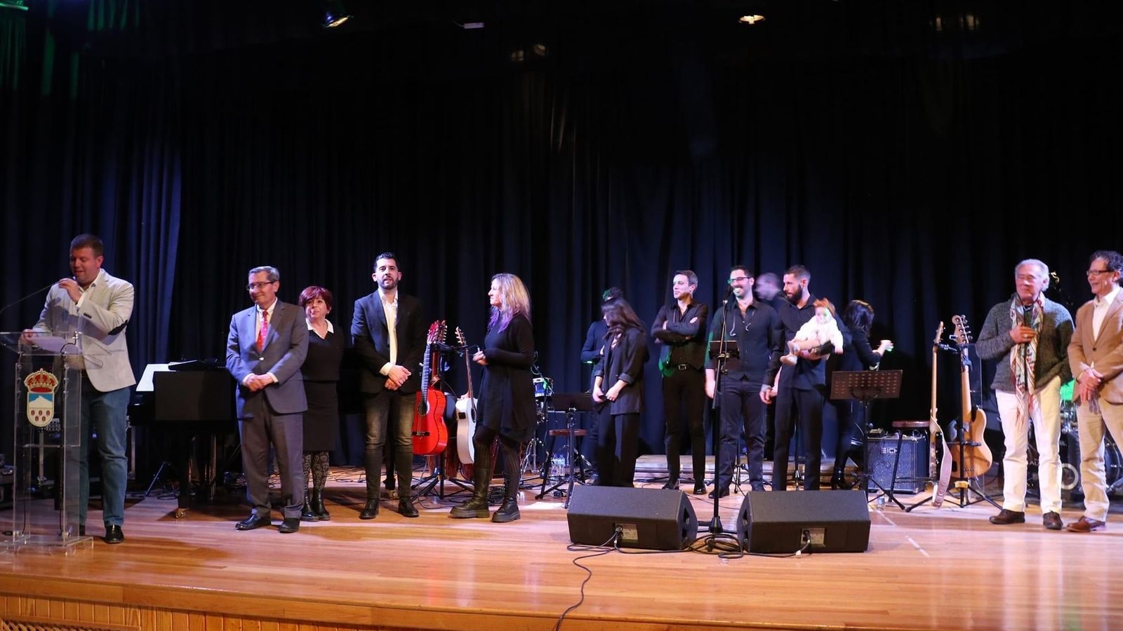 El acto estuvo presidido por el presidente de la Diputación de Granada, José Entrena, y el diputado provincial de Asistencia a Municipios, Juan Antonio Palomino.