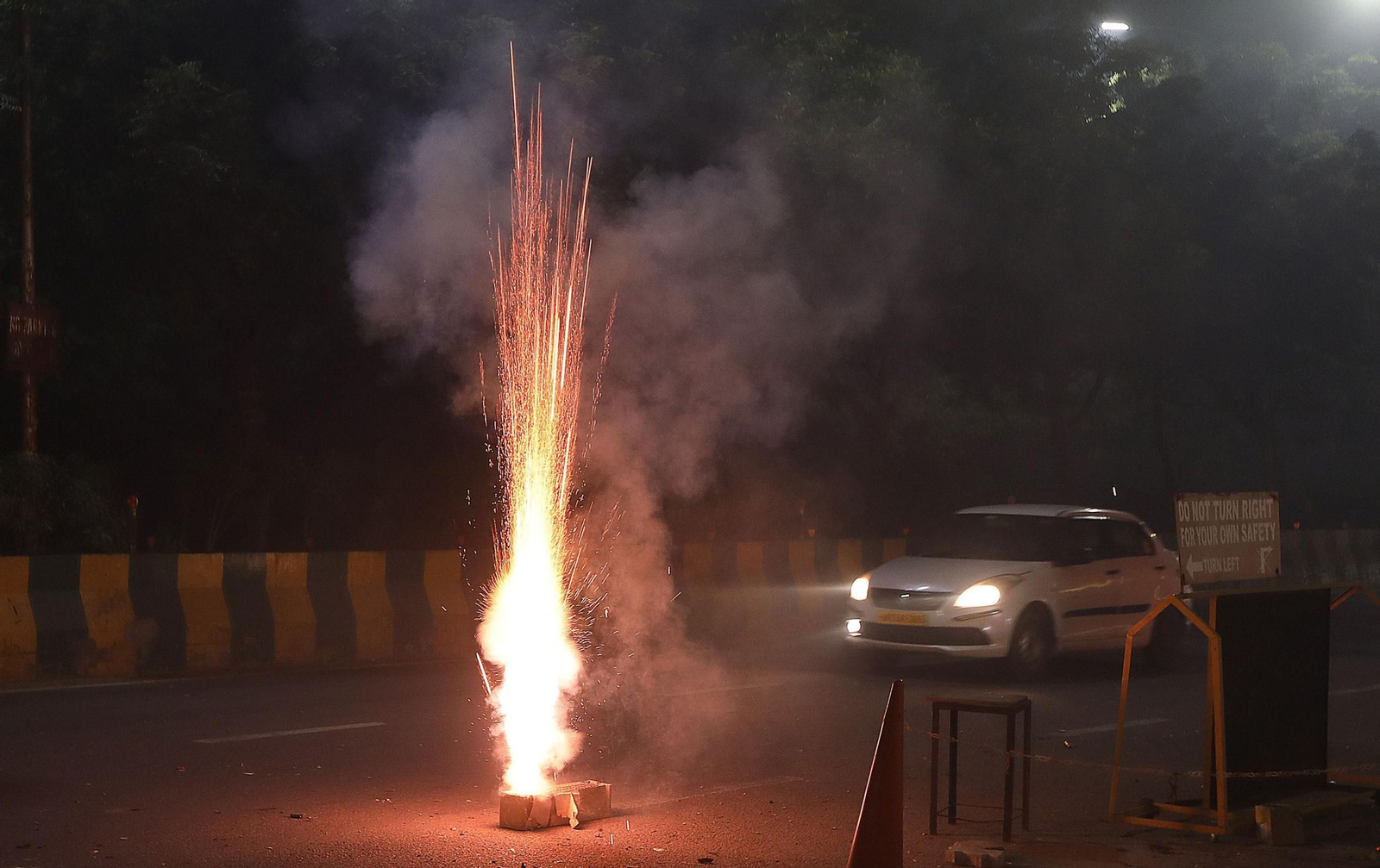 Las preciosas imágenes de la celebración del Diwali en India: un festival de luz y color